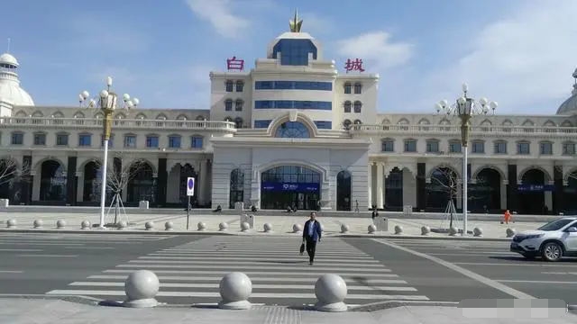 佛山到白城货运公司 全—境/派—送